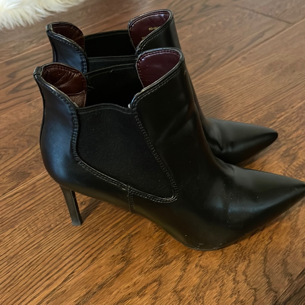 Bcbg ankle boots